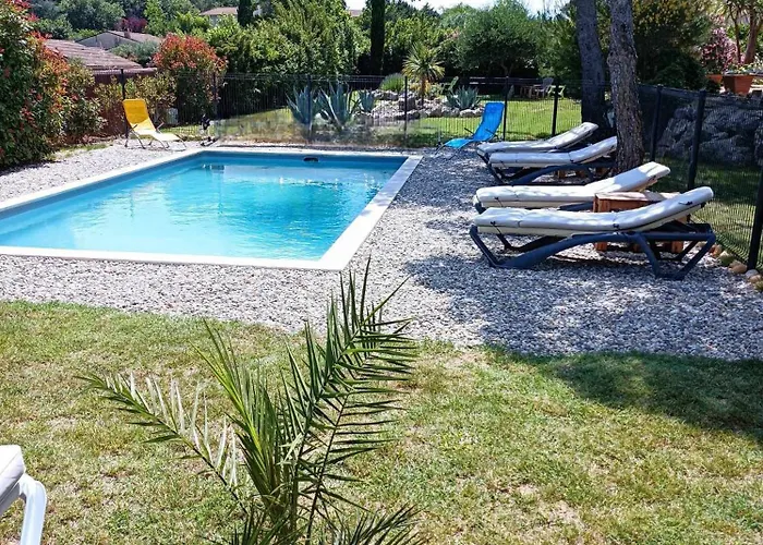 Anduze Gite Les Lauriers Au \