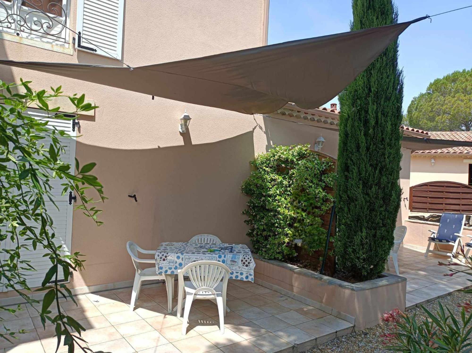 Anduze Les Lauriers Au 